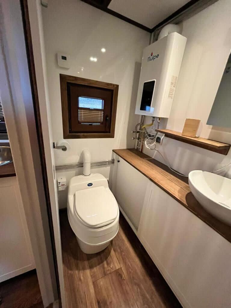 Dolce Casa 2 By Tiny Away Holiday home *
